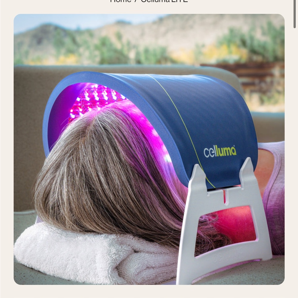 Celluma LITE red and blue light device